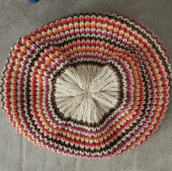 SLOUCHY BARET WINTER HAT - Picture 2 of 4